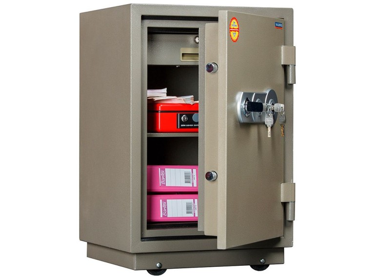 Огнестойкий сейф Valberg FRS-73.T-KL купить в Пскове