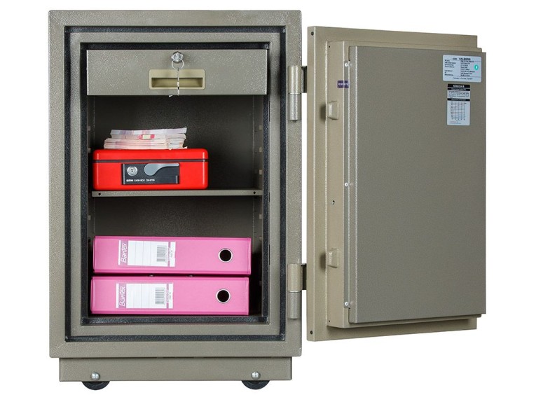 Огнестойкий сейф Valberg FRS-73.T-KL купить в Пскове