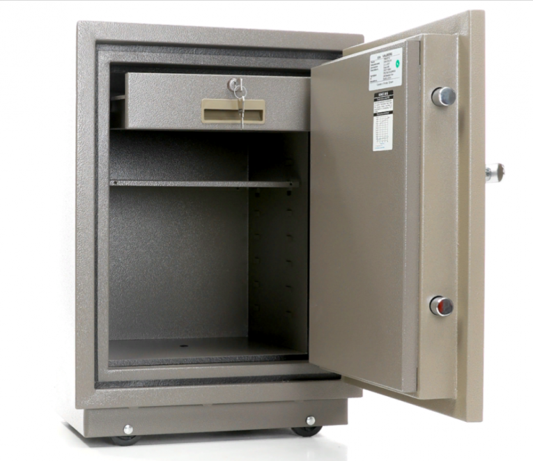 Огнестойкий сейф Valberg FRS-66T CL купить в Пскове Огнестойкий сейф Valberg FRS-66T CL купить в Пскове