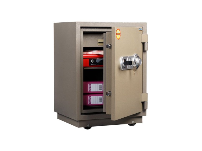 Огнестойкий сейф Valberg FRS-66T CL купить в Пскове Огнестойкий сейф Valberg FRS-66T CL купить в Пскове