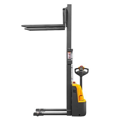Штабелер электрический самоходный CDD15R-E (N) (1500 кг; 2,5 м; 24В / 105Ач) SMARTLIFT (SMART) купить в Пскове