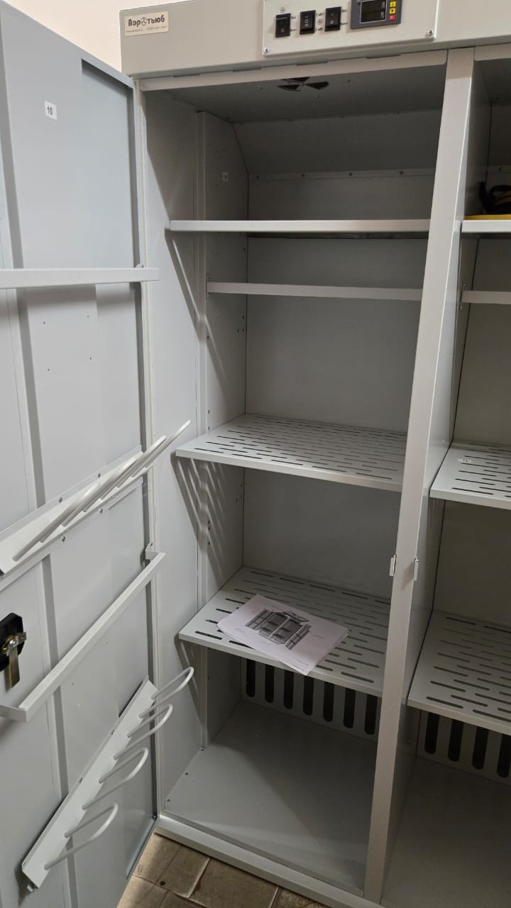 Сушильный шкаф ШС-4 СП3 Ф для одежды, белья и обуви купить в Пскове Сушильный шкаф ШС-4 СП3 Ф для одежды, белья и обуви купить в Пскове