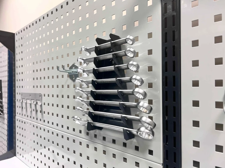 Стол-верстак Craft 2202.S7L25.24-1 купить в Пскове Стол-верстак Craft 2202.S7L25.24-1 купить в Пскове